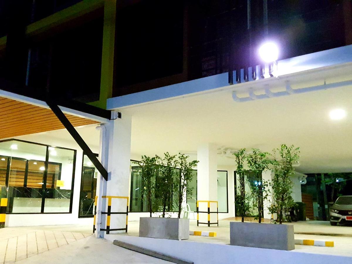The All 24 Luxury Residence Bangkok Exterior photo